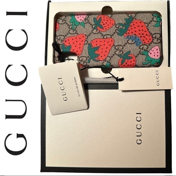 Gucci Authentic GG Limited Edition Strawberry Supreme Iphone X XS Phone Case New - Picture 5 of 5